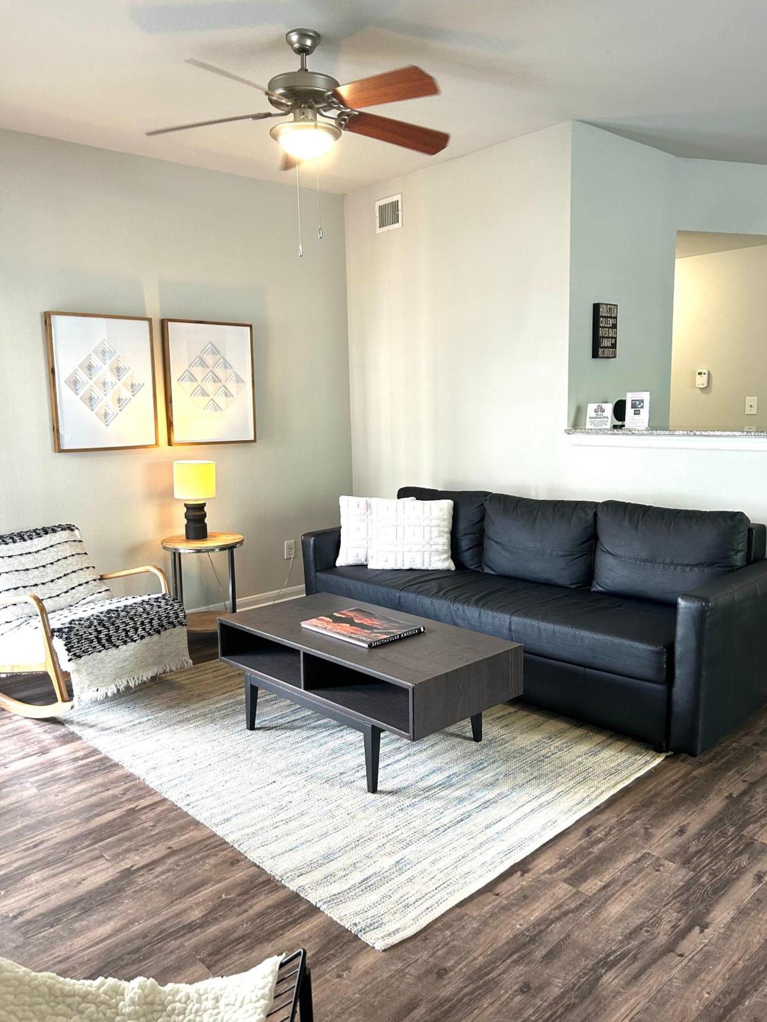 Hidden Gem At Med Center 2Br & 2Ba Apartment Houston Kültér fotó